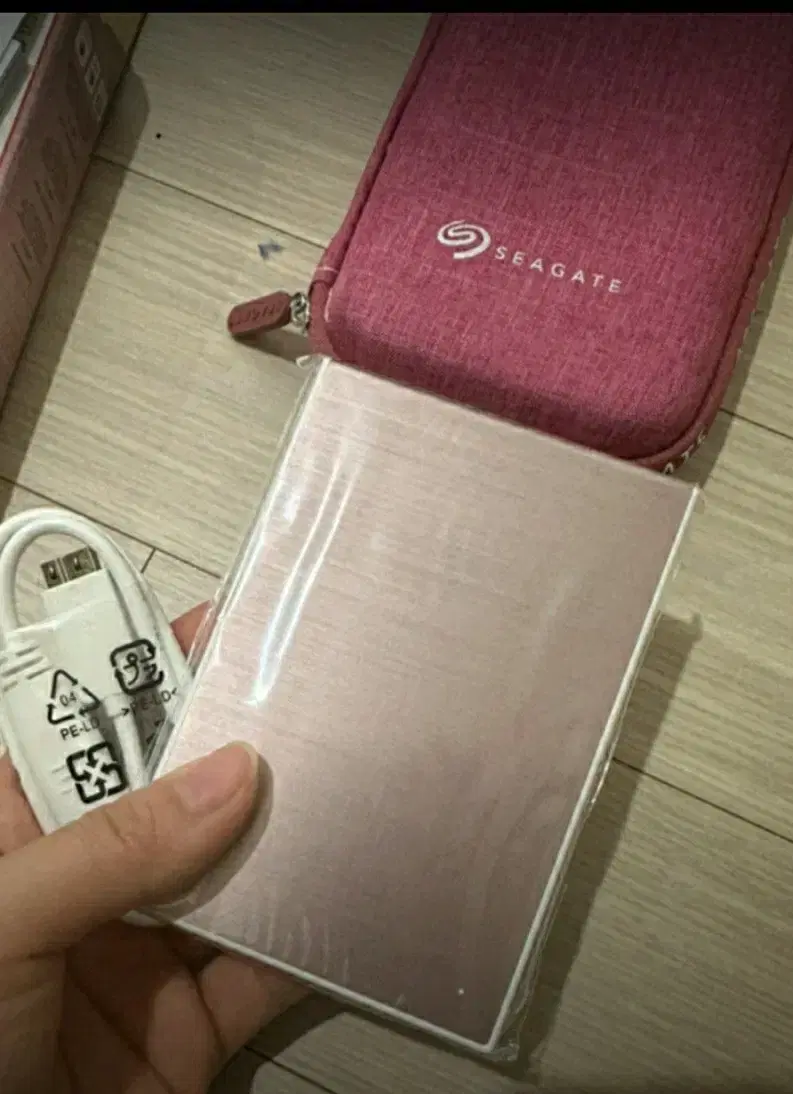 시게이트  2TB 외장하드