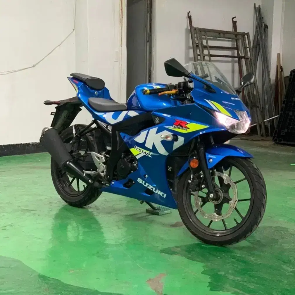 GSX-R125 19년식 순정차량 1만대 상태최상 급매땡처리