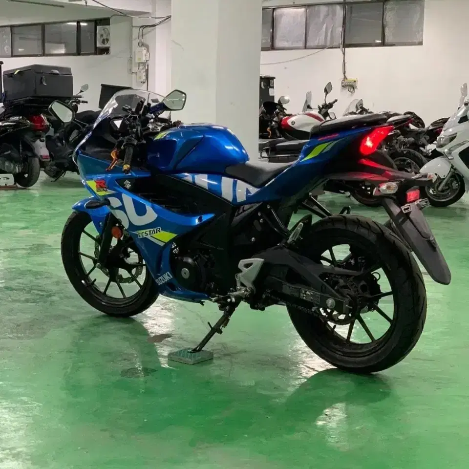 GSX-R125 19년식 순정차량 1만대 상태최상 급매땡처리