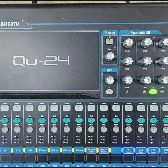 [ALLEN & HEATH] 알렌헤스 Qu-24 중고 디지털믹서