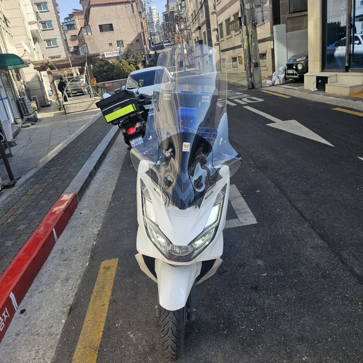 Pcx125 23년식 ABS 2만km 250만원 판매합니다!