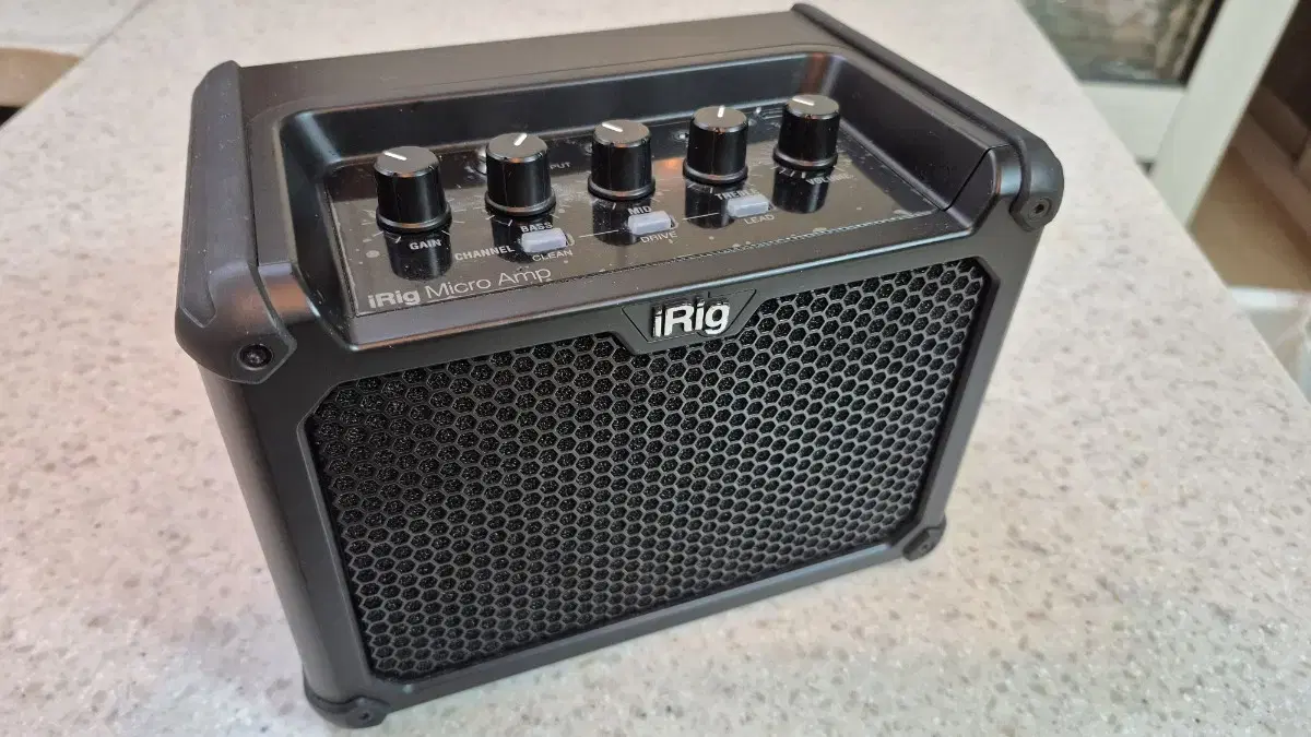 IK multimedia iRig micro amp 아이릭 마이크로 앰프