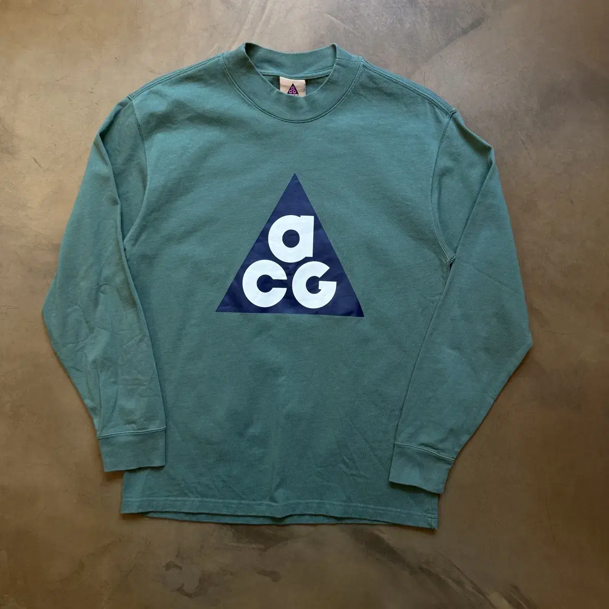 나이키 acg 롱슬리브