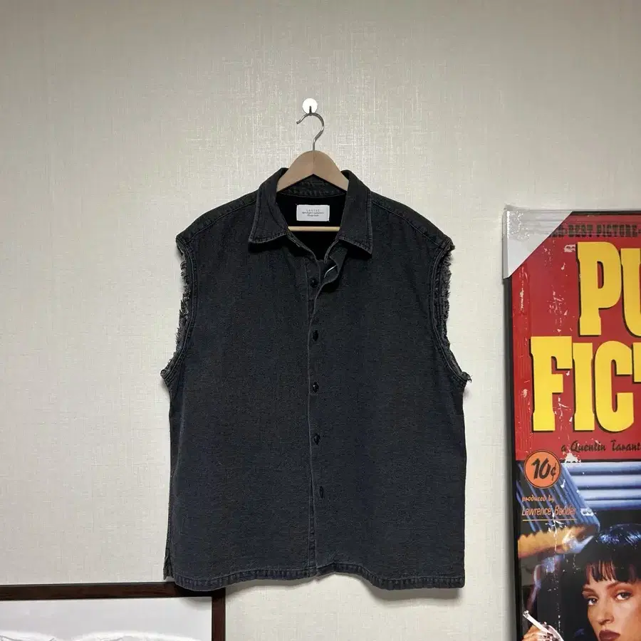 UNUSED 12oz SLEEVELESS DENIM SHIRT