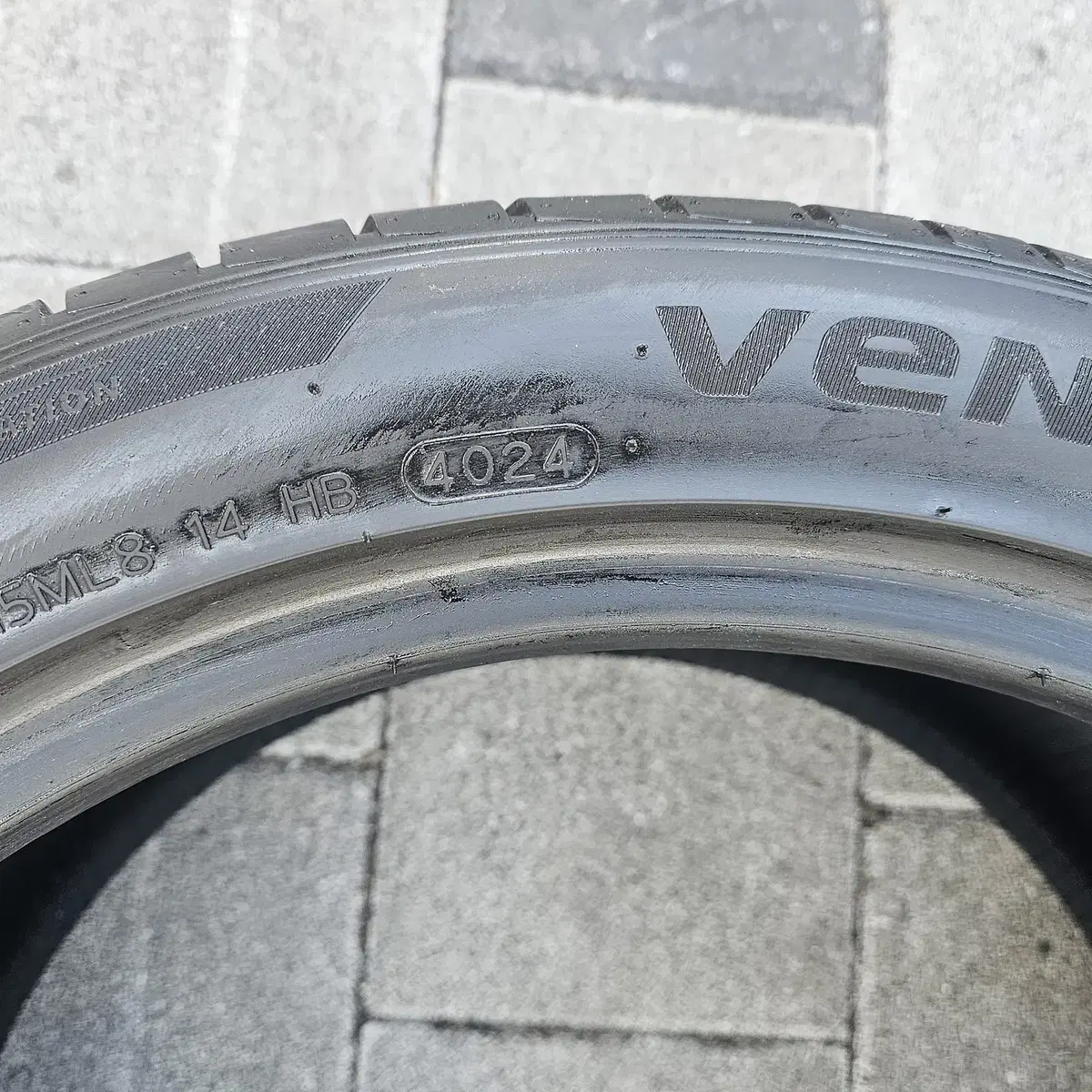 255/40R18,  285/35R18  한국타이어 임판 4본 판매