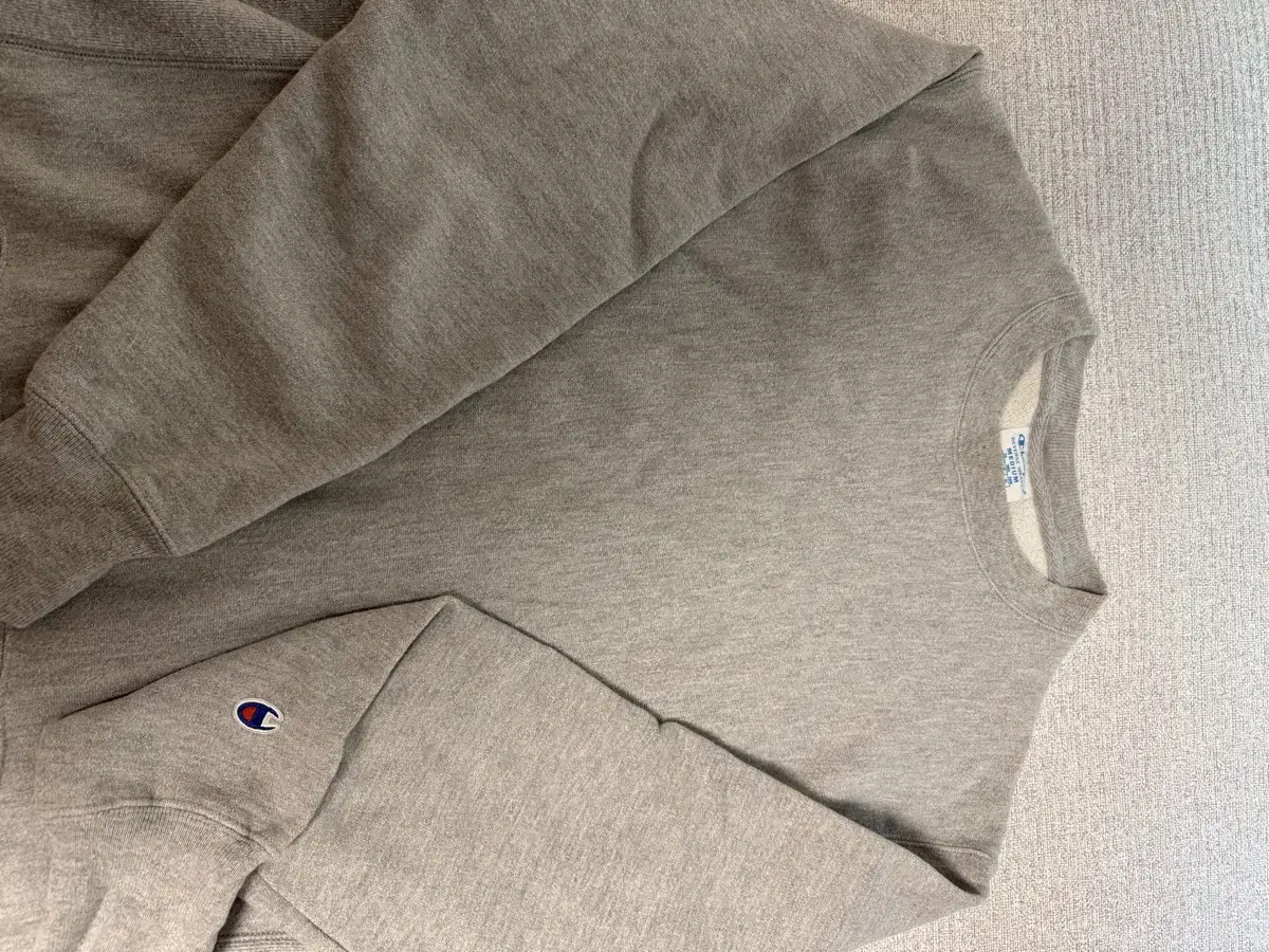 Champion Reverse Weave M size