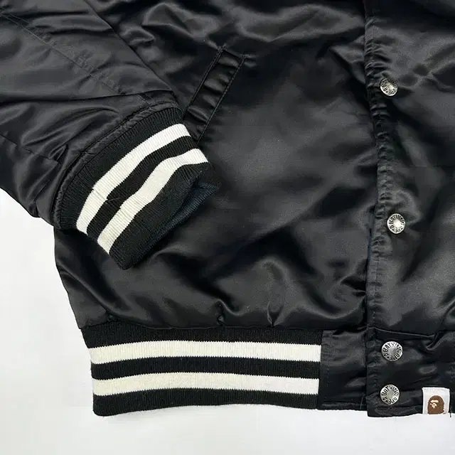 BAPE 22SS 베이프 리버시블 바시티 자켓