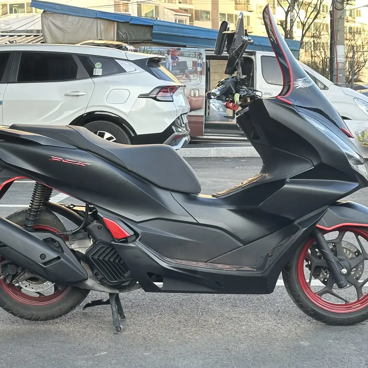 혼다 PCX 125 21년식 9700km 깔끔한 신차급 판매