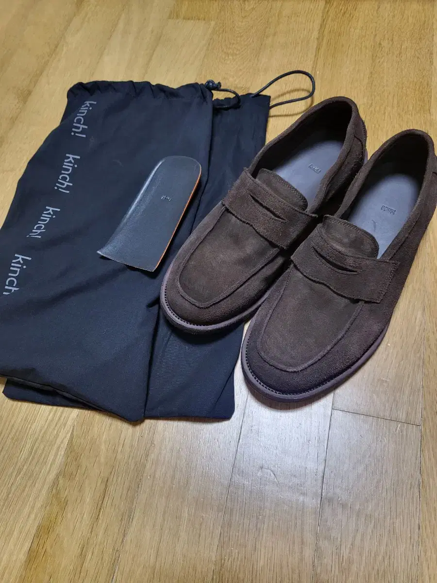 킨치 LOAFER - 810 BROWN SUEDE 260 새제품