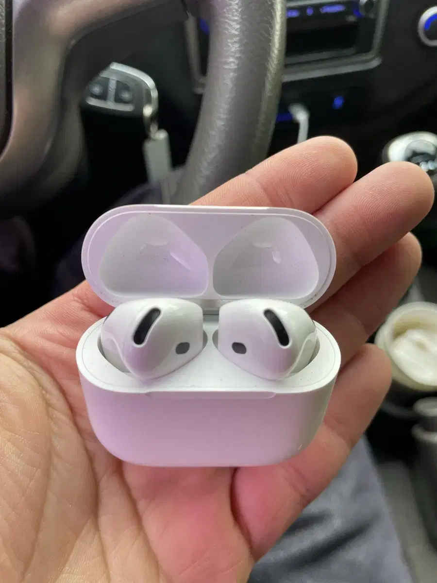 AirPods 4th generation noise cancellation