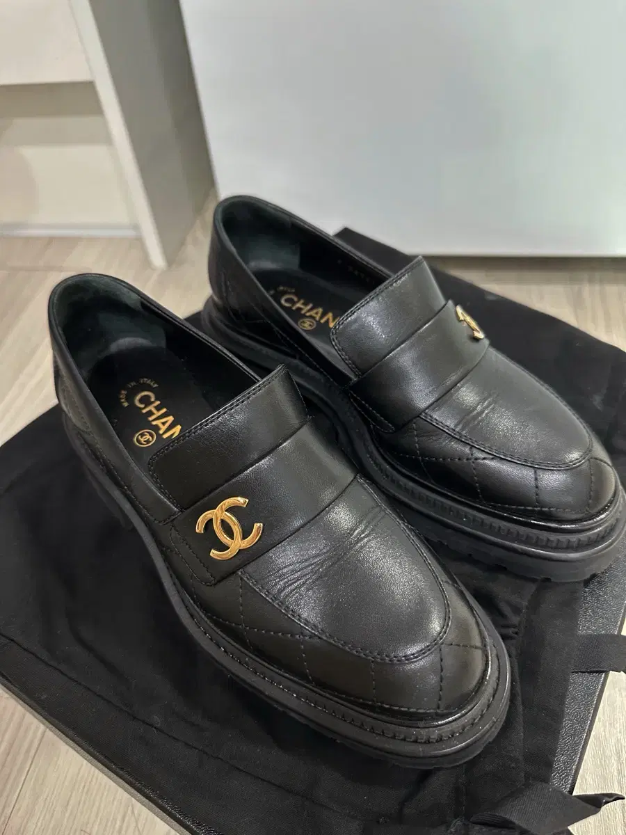 Women's Chanel Loafers (Genuine)