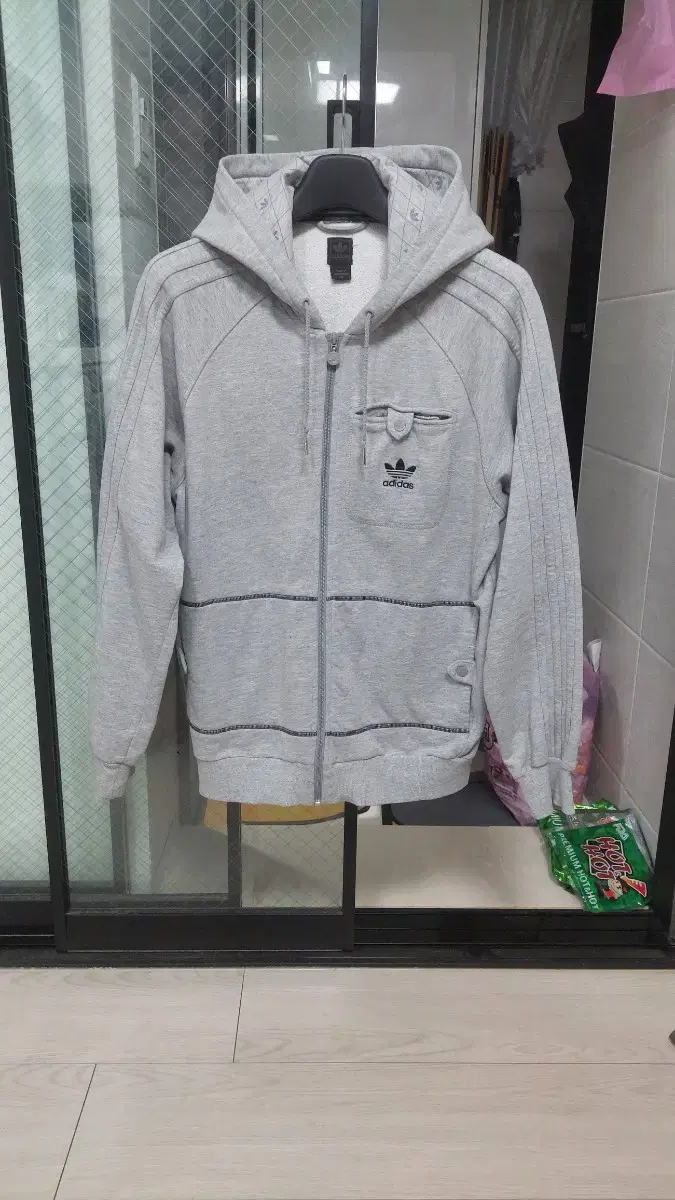 아디다스 대대장급 후드집업 전세계 유일 매물 XL