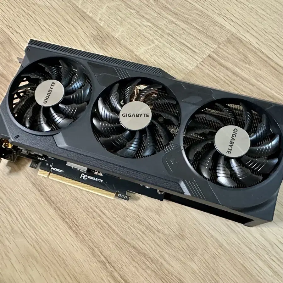 RTX 4070 Ti SUPER WINDFORCE OC D6X 16GB