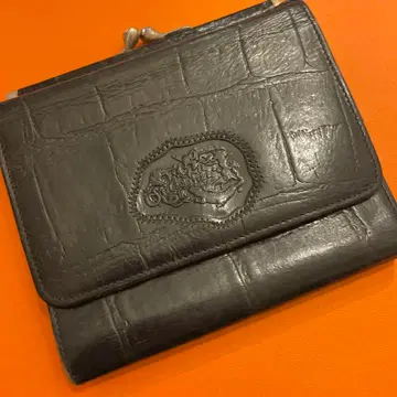 카를로스 파르티 블랙 가죽 3단 폴더형 지갑