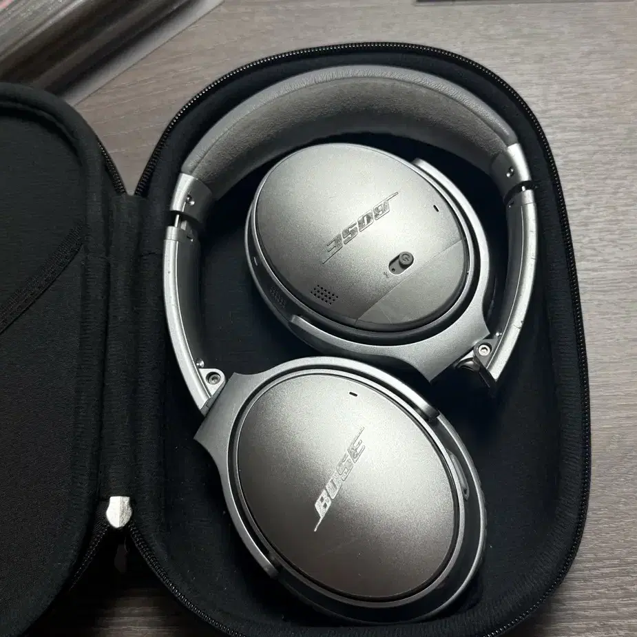 보스 qc35 실버 판매합니다