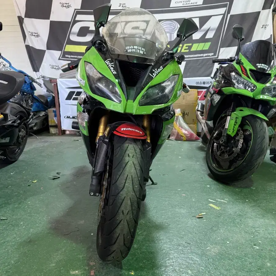 가와사키 ZX-6R