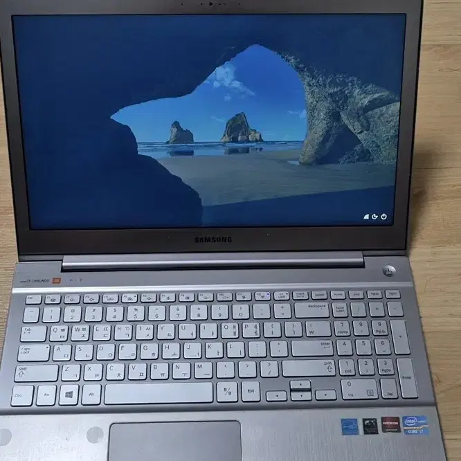 삼성 노트북 nt770z5e(15.6) i7 팝니다.