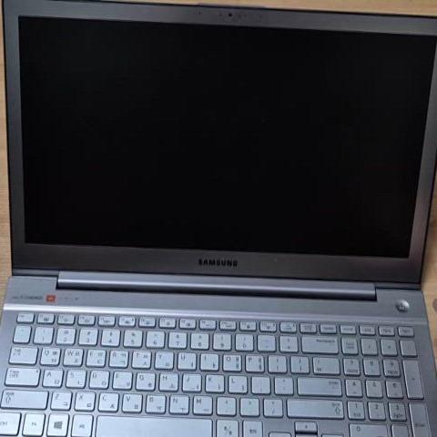 삼성 노트북 nt770z5e(15.6) i7 팝니다.