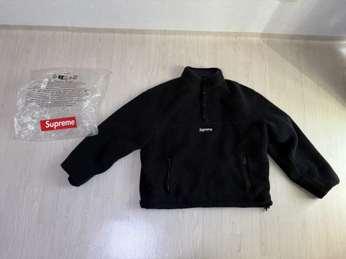 Genuine) Supreme Polartec Reversible Pullover Black XL 420,000 KRW