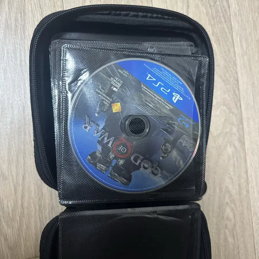 PS4(플스4) CD 팝니다.