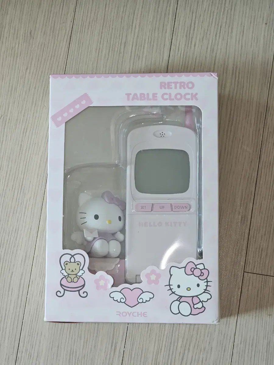 Sanrio Rio Hello Kitty Retro Table Clock Sealed