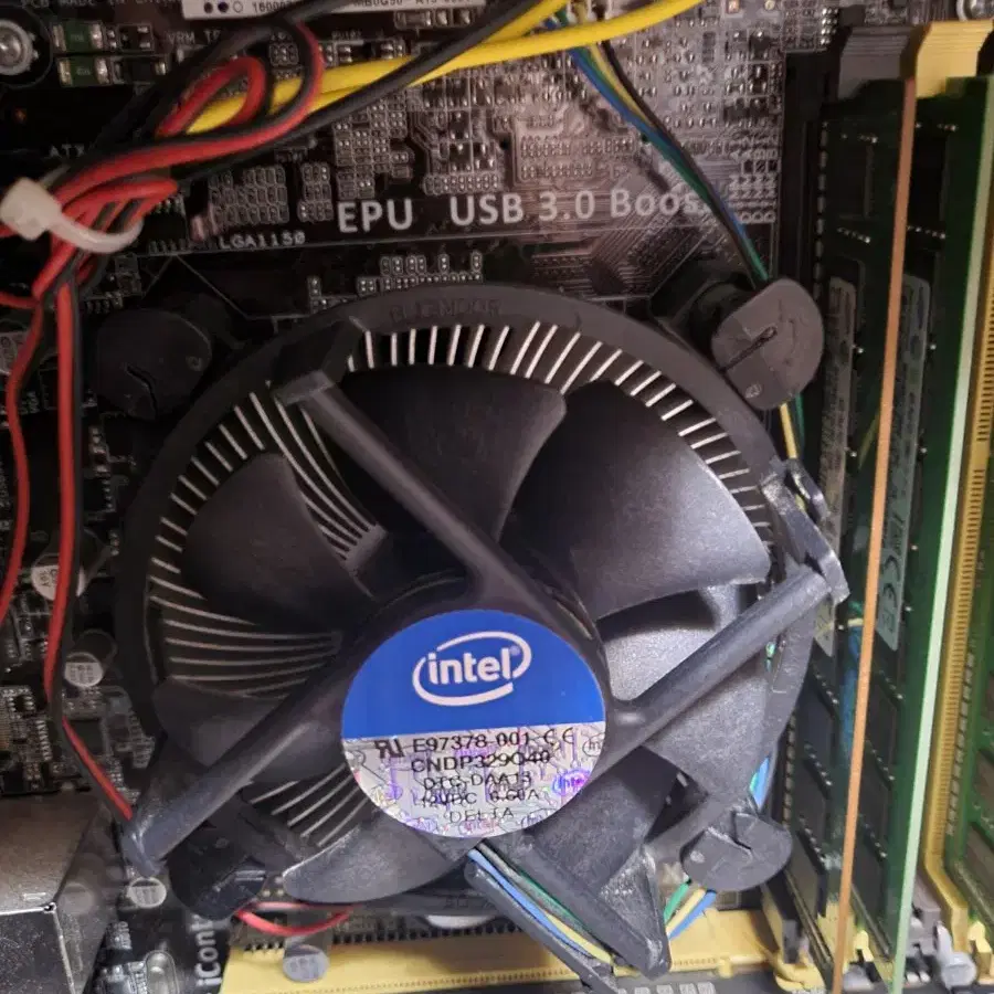 컴퓨터 본체 팝니다. 1050ti