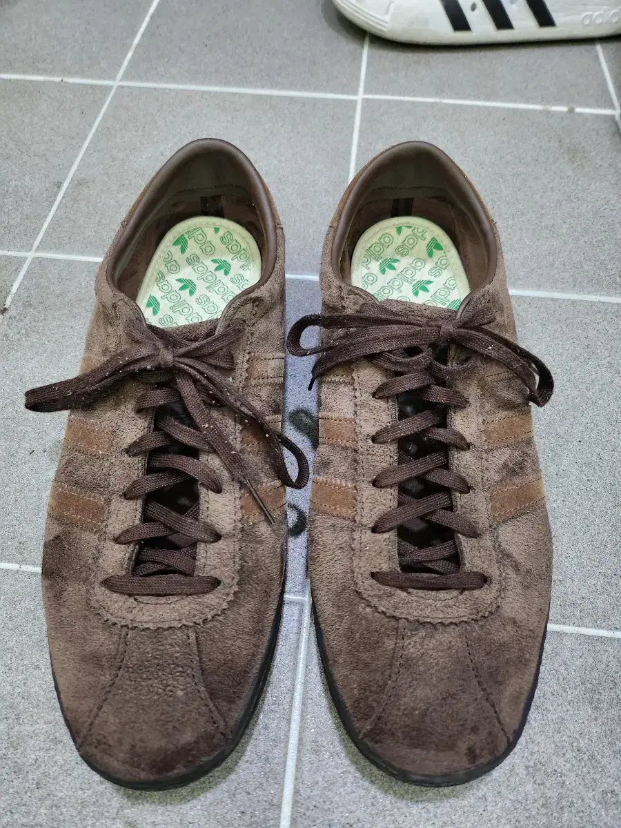 Adidas COVACO GRUEN Dark Brown 280