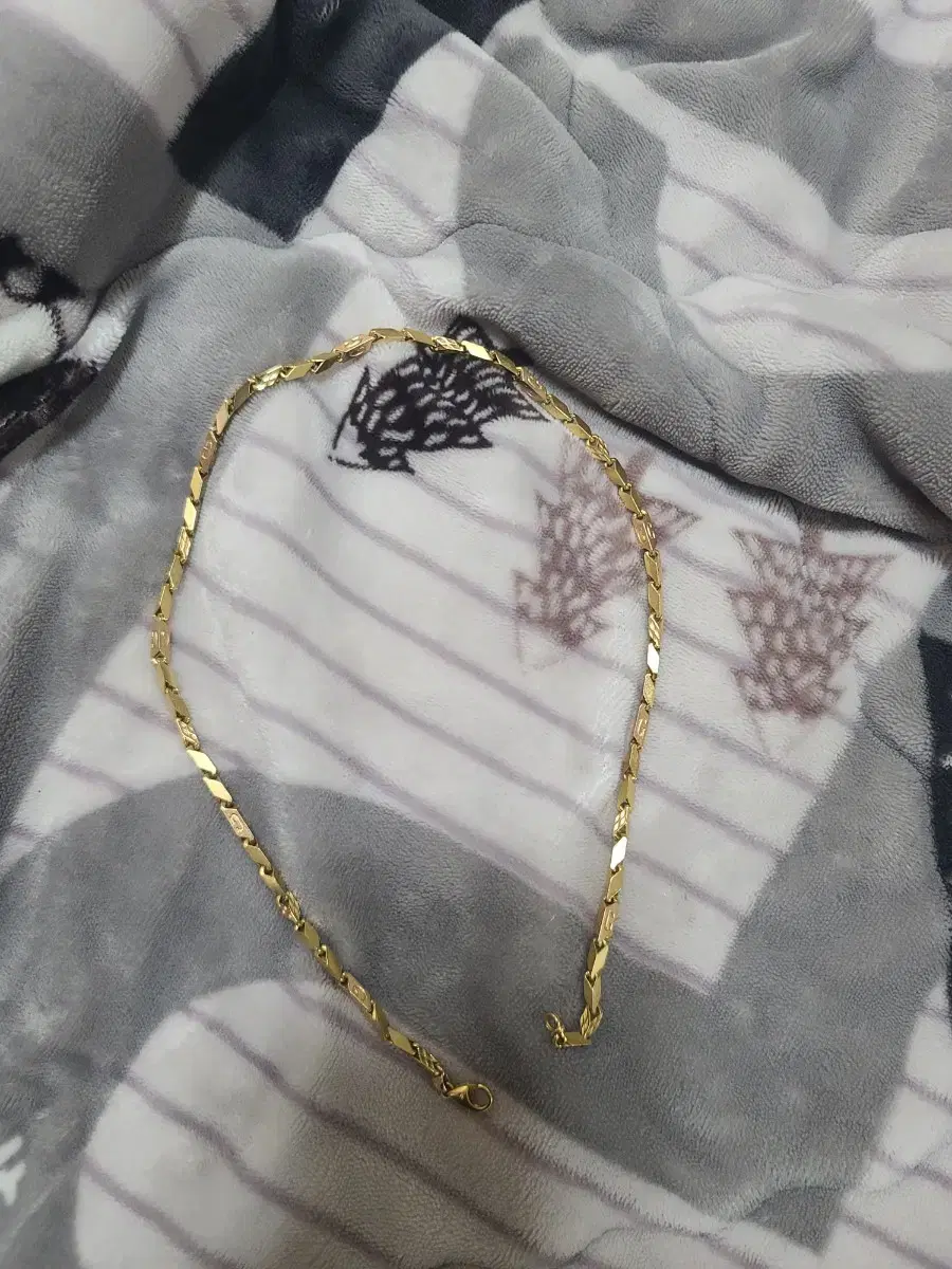 18k necklace 10dollars