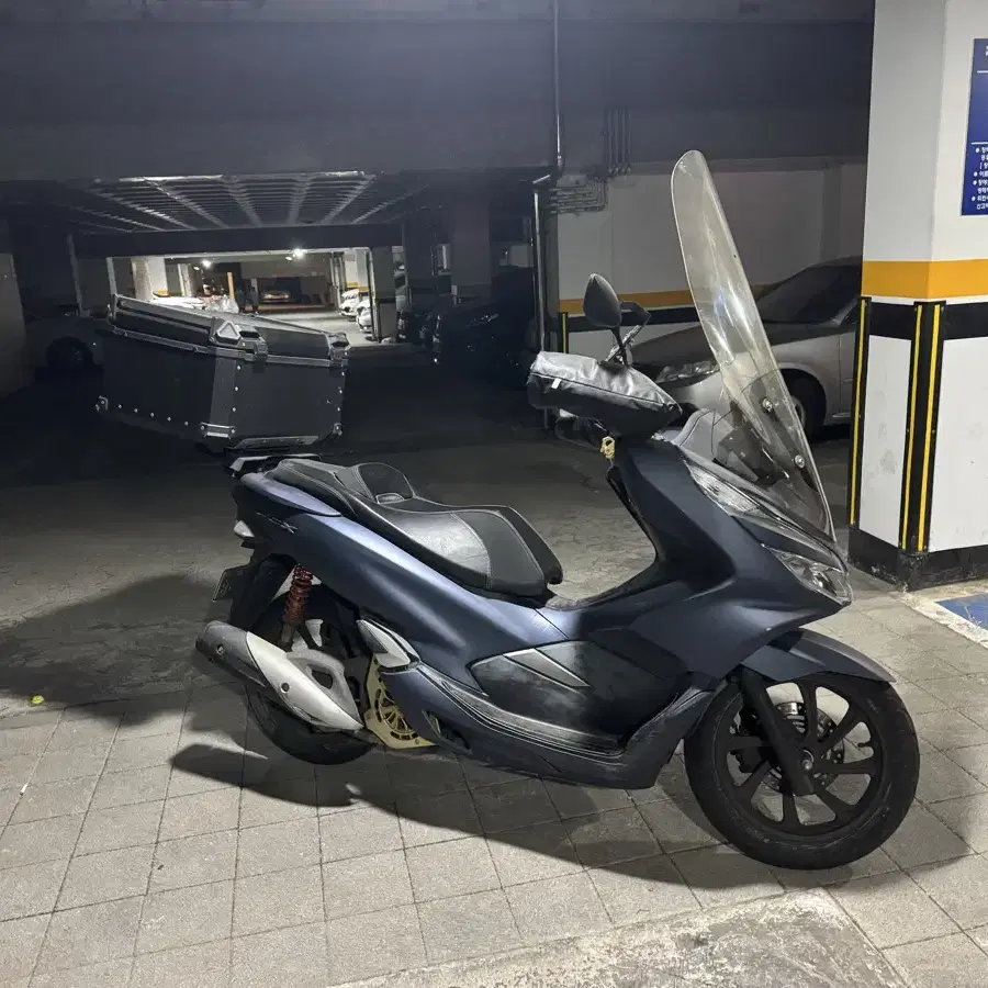 pcx20년식 32,xxx 팝니다