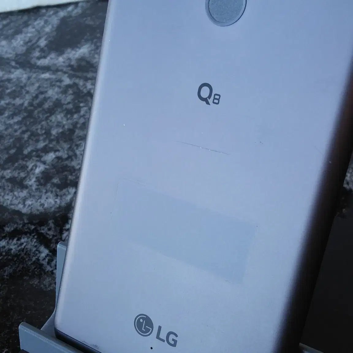 LG Q8 (X800L) 그레이 (025393)