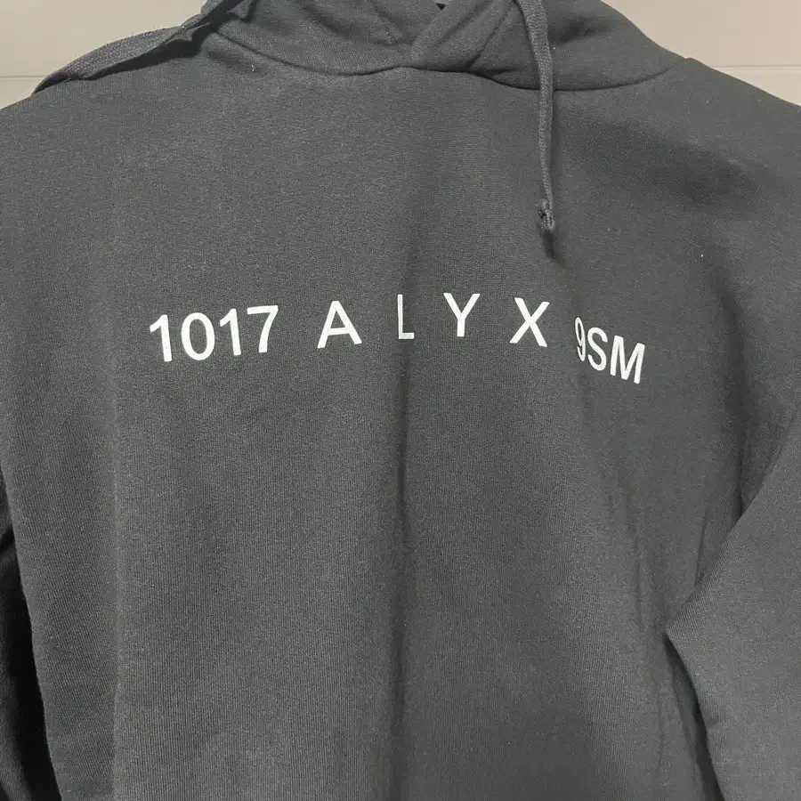 XL) 1017 알릭스 9SM 후드