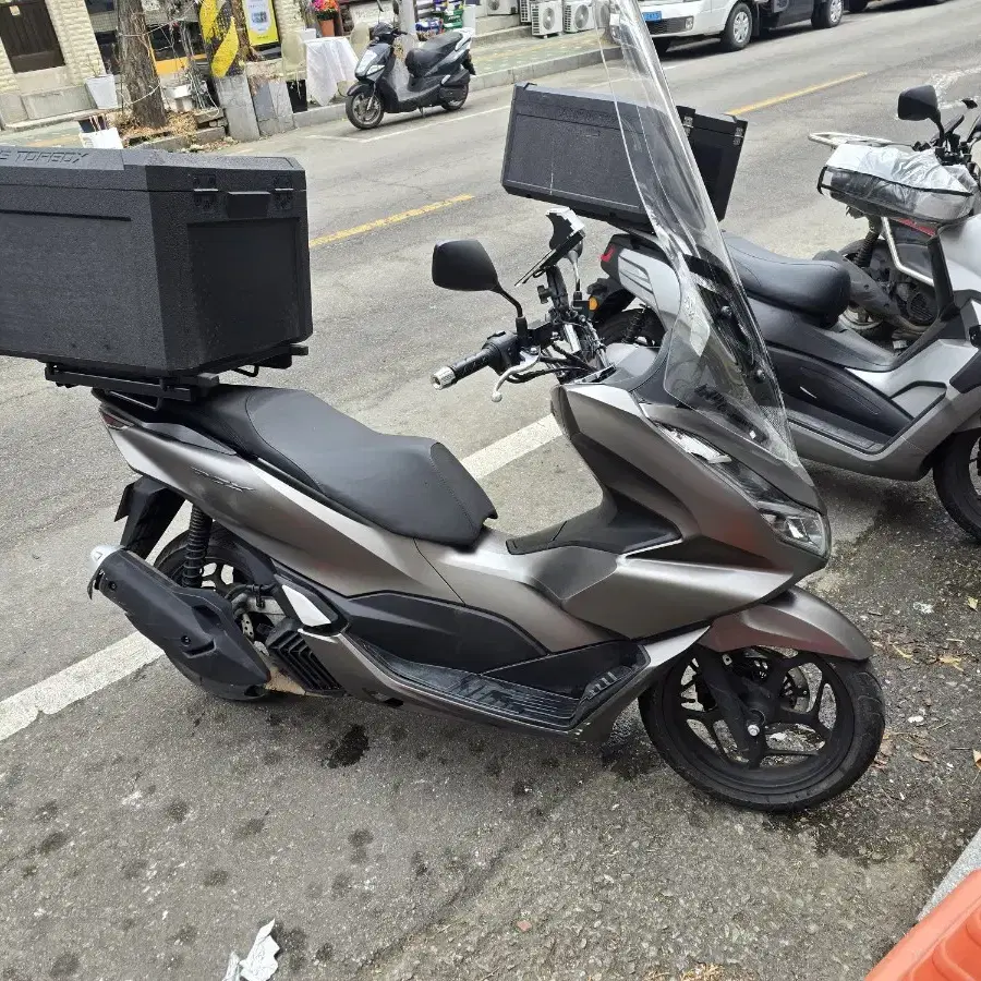 24년식 pcx125 팝니다