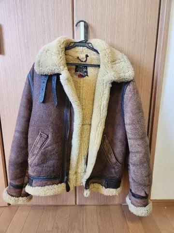 초레어 Schott B-3 무스탕 자켓