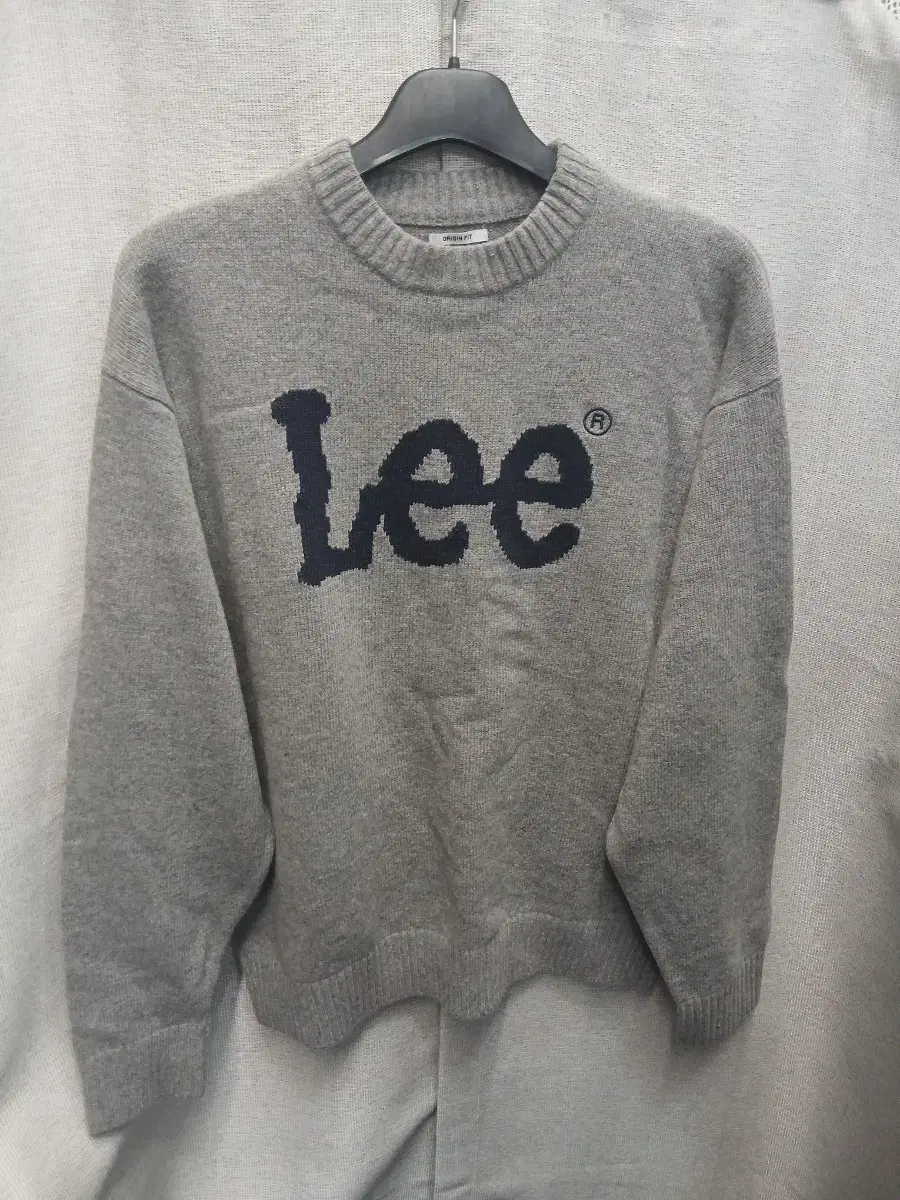 LEE Gray-colored Boucle Knit XL