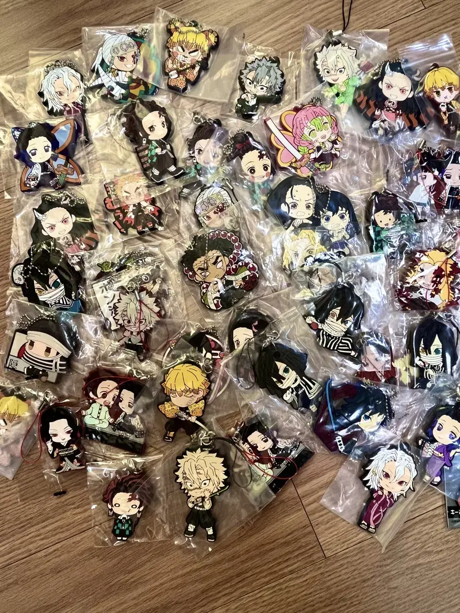 Large capacity Demon Slayer Gacha keyring bulk 87 pieces for sale.