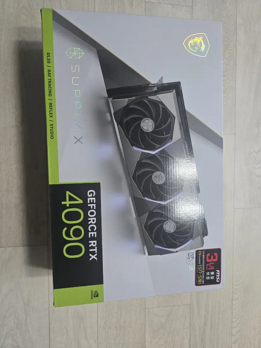 MSI RTX 4090 슈프림 X 판매합니다