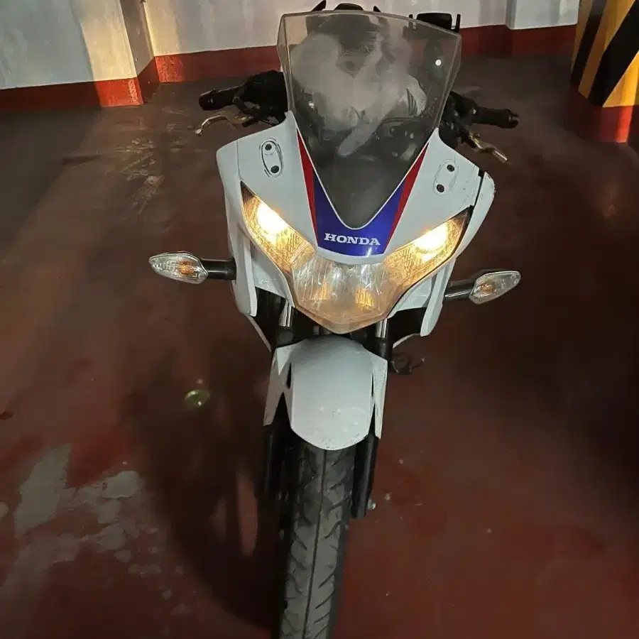 CBR125r