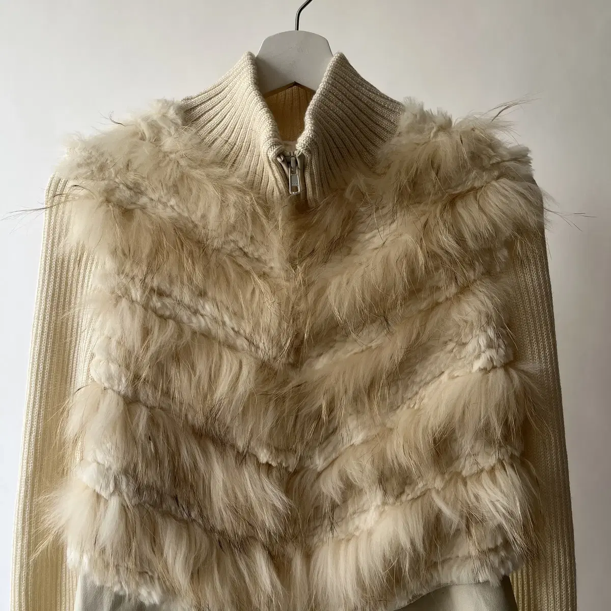 JWCA rabbit & sheep skin zip up