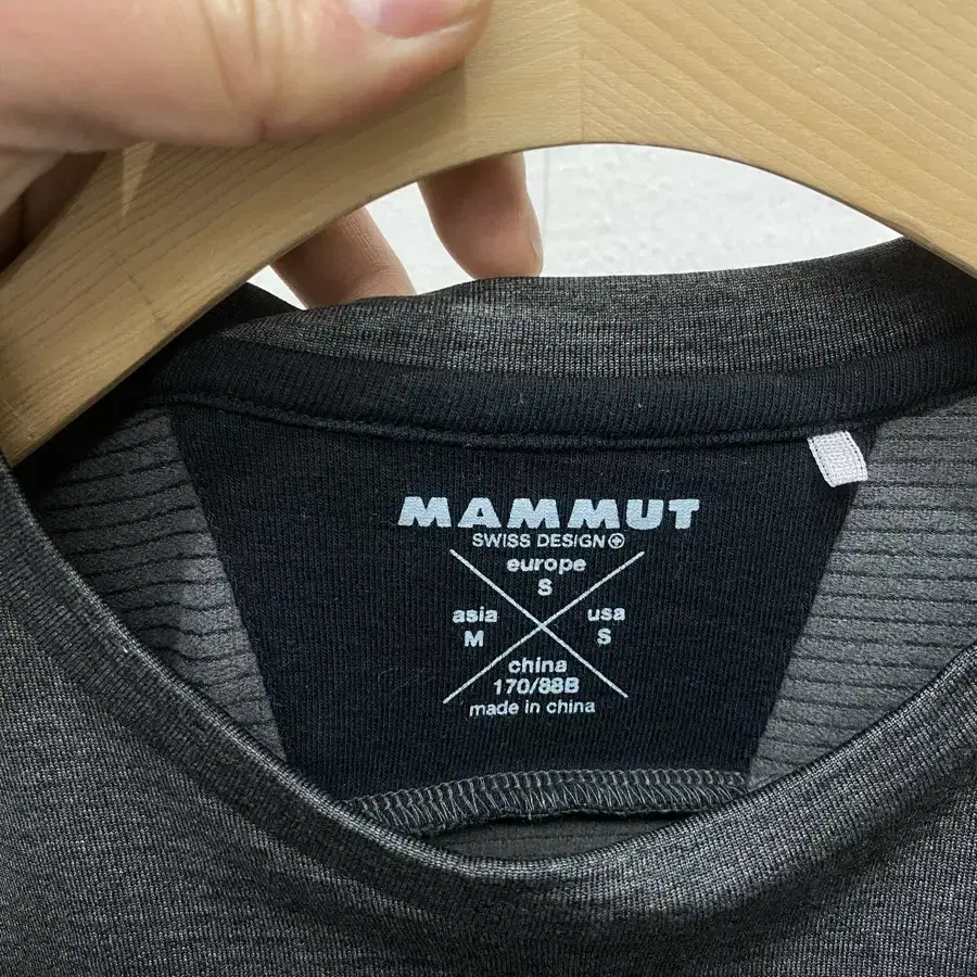 MAMMUT 마무트 티