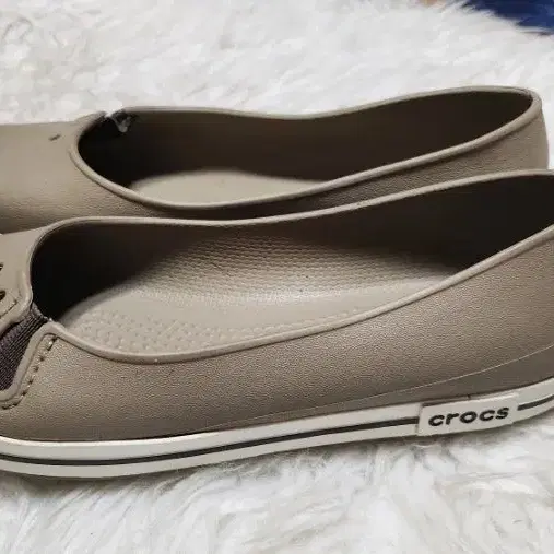 CROCS 크록스여성화슬립온이며W8약250미리