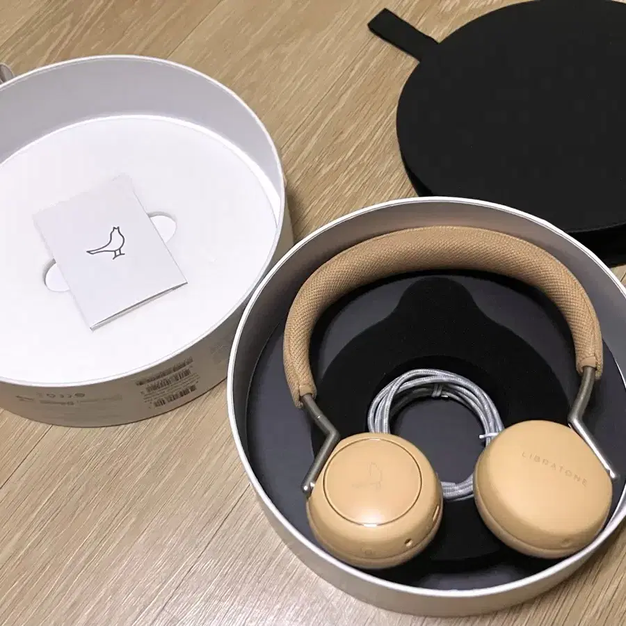 리브라톤 Libratone 블루투스 헤드폰 이두나 수지 헤드셋