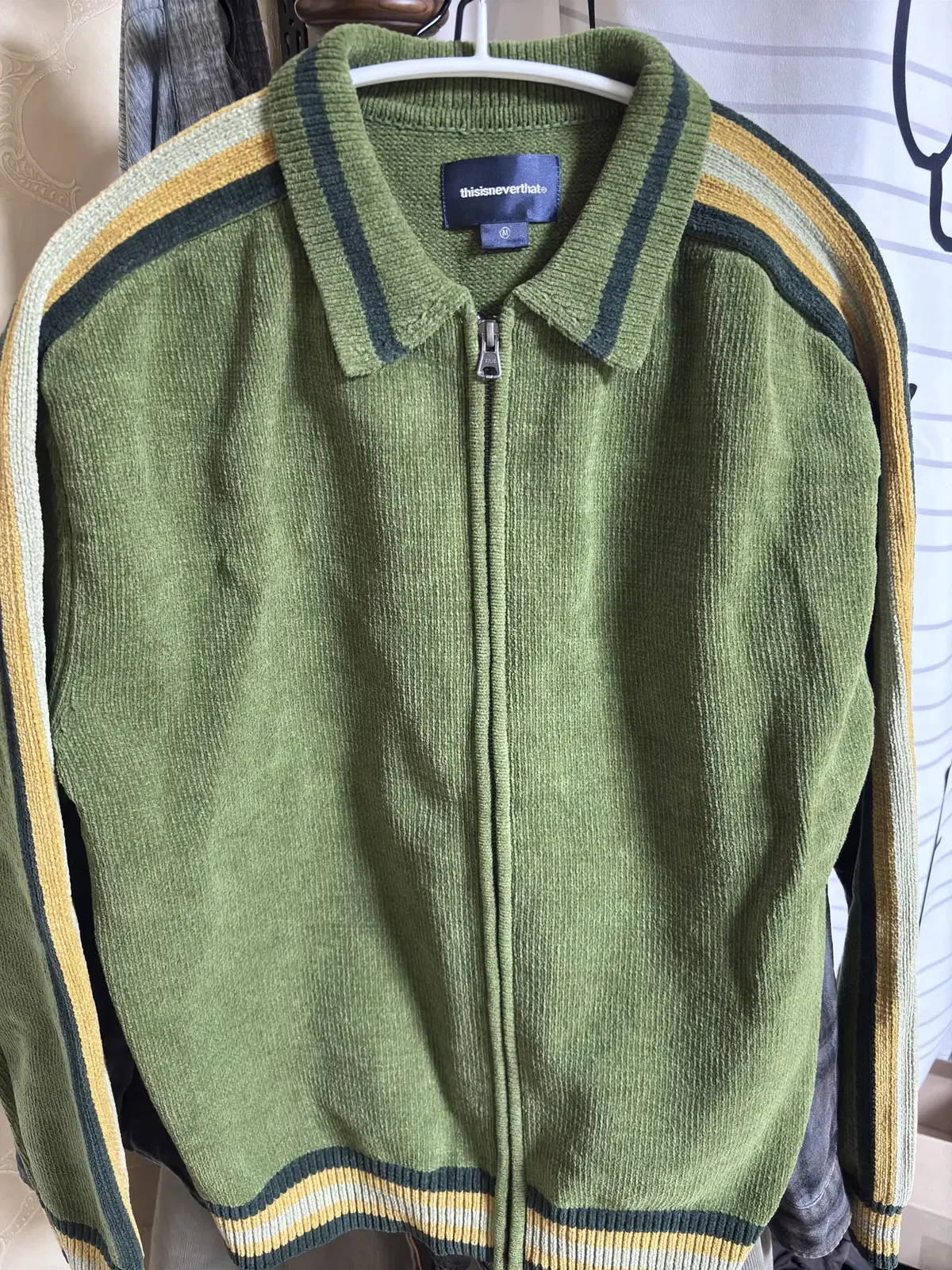 [M] 디스이즈네버댓 Striped Zip Cardigan 올리브