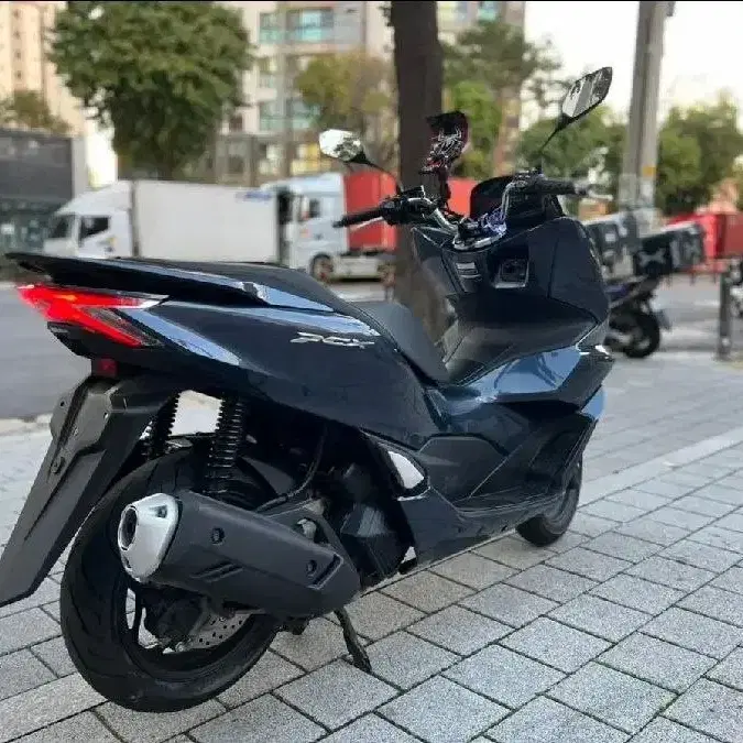 Pcx125 ABS 22년식 컨디션좋은 바이크 판매합니다