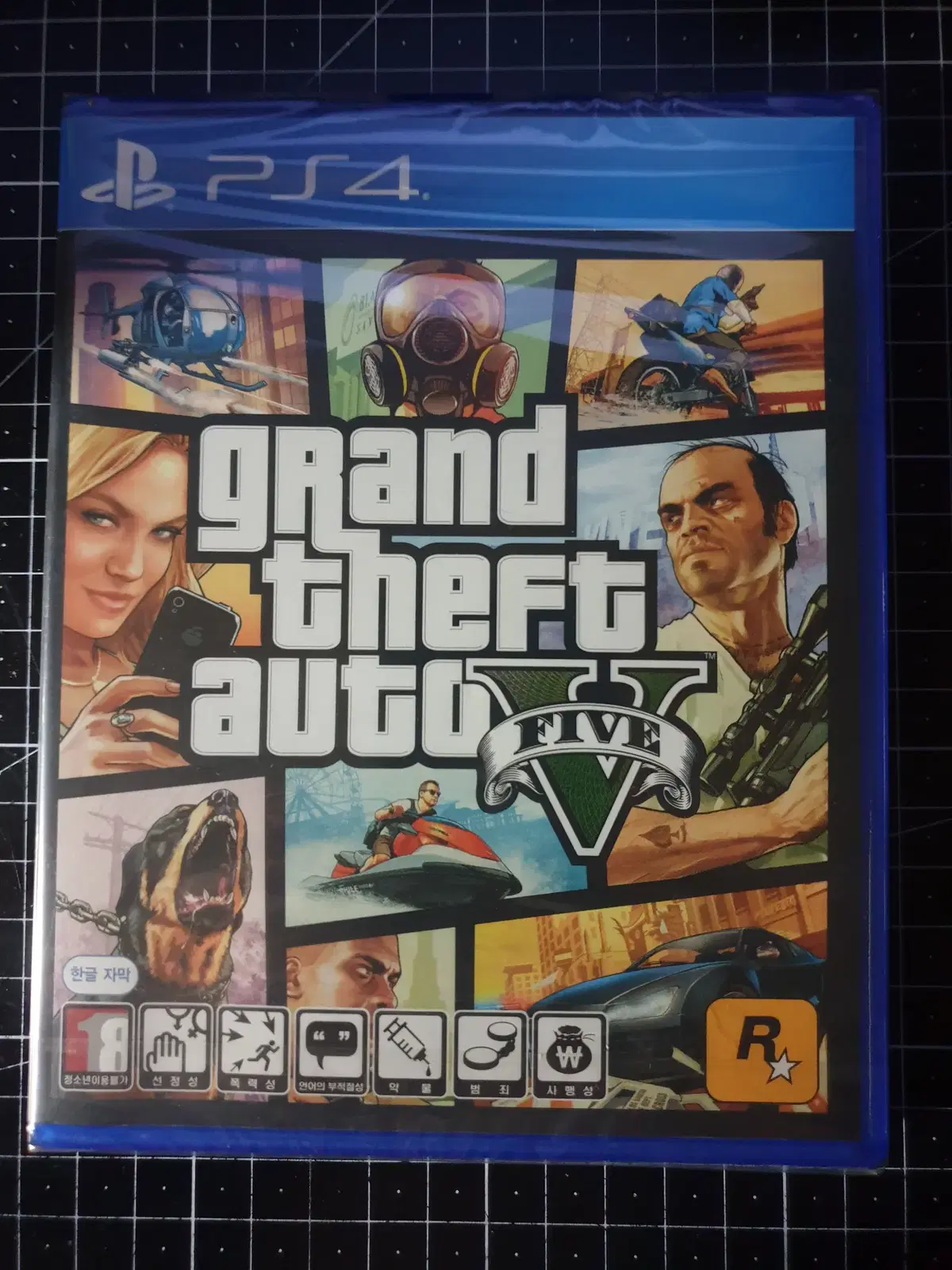 PS4 GTA5 sealed New Product