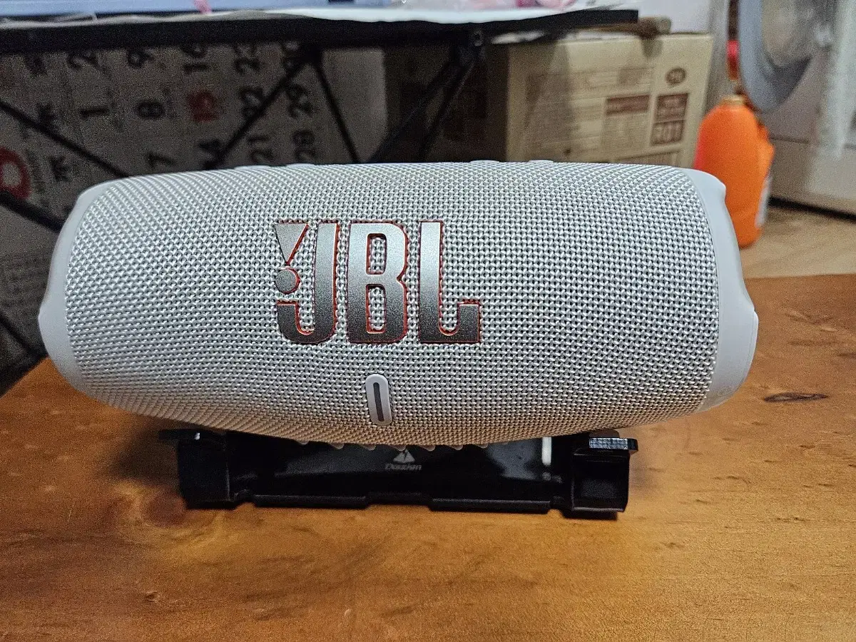 JBL CHARGE5