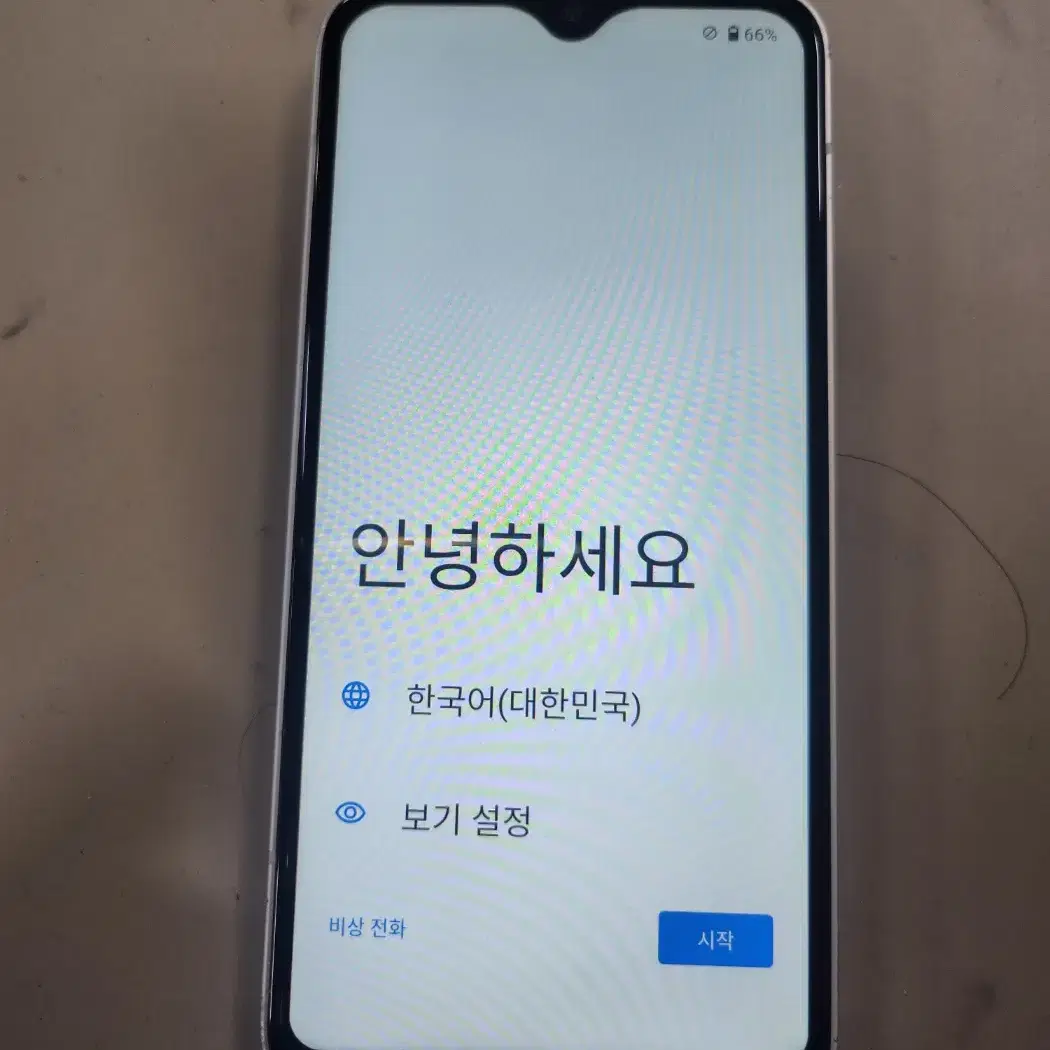 젬폰 포켓몬2 128GB 화이트 깨끗한 단말기 입니다.