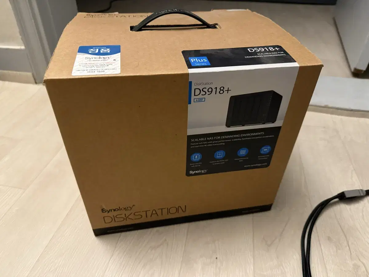 Synology diskstation ds918+ 판매합니다