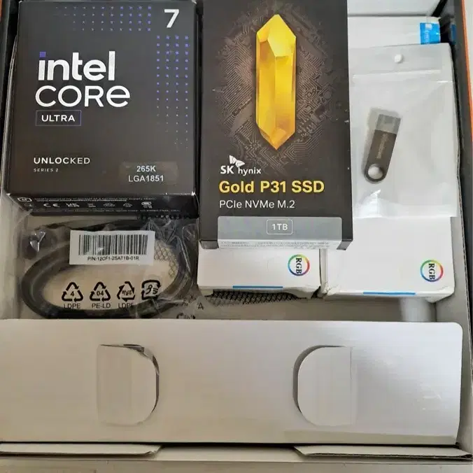 인텔 최신 코어 울트라7 265K/ RTX4070 SUPER 15세대 i