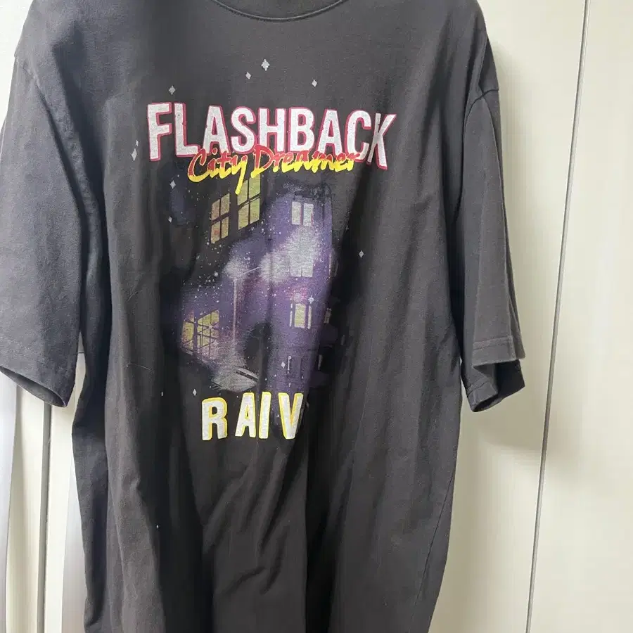 레이브 Flashback Vintage Print Tee 다크그레이