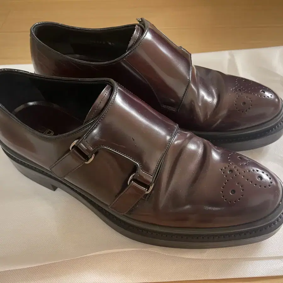 프라다 prada 버클 스트랩 남자 구두 uk size 8.5  275